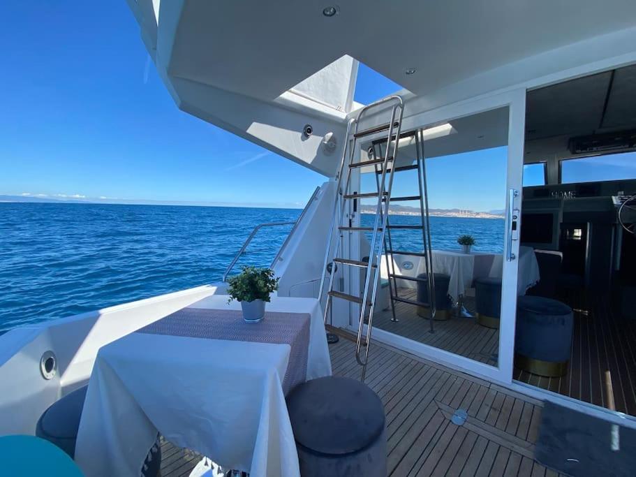 Barco Muy Romantico Con Parking! Sant Adria de Besos Exterior foto