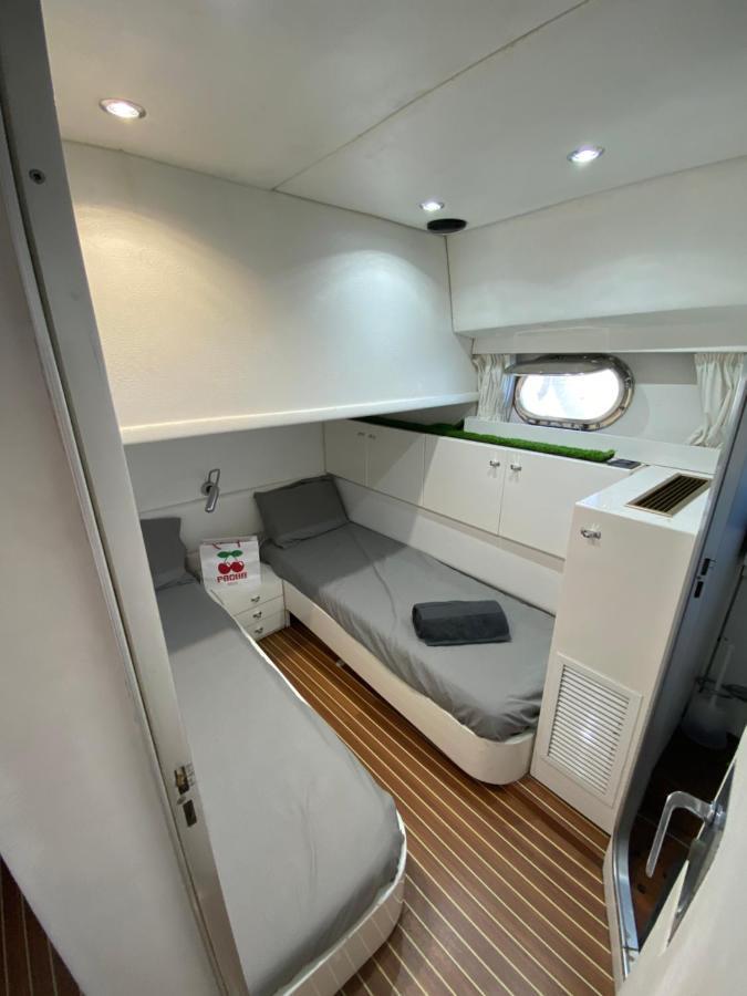 Barco Muy Romantico Con Parking! Sant Adria de Besos Exterior foto