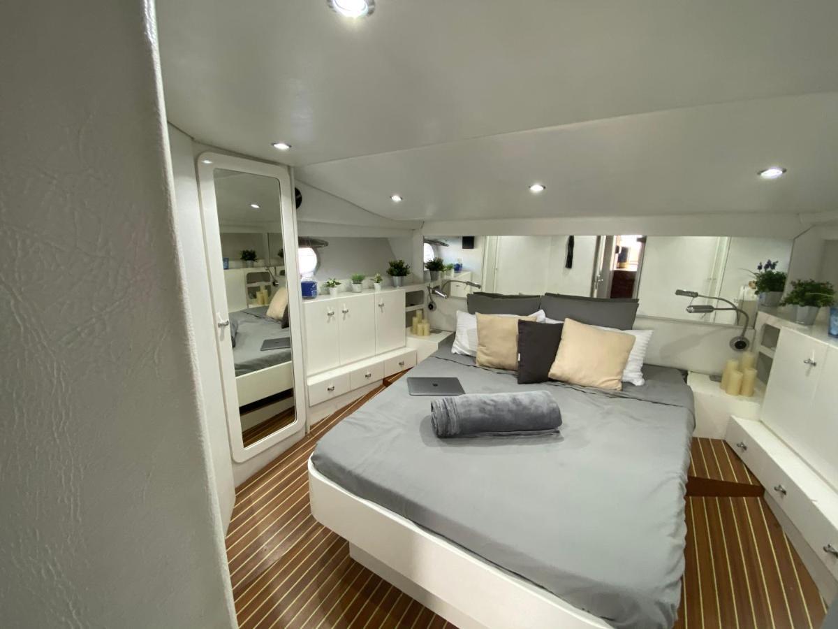 Barco Muy Romantico Con Parking! Sant Adria de Besos Exterior foto